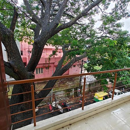 Sampada Homestay Bangalore Eksteriør billede
