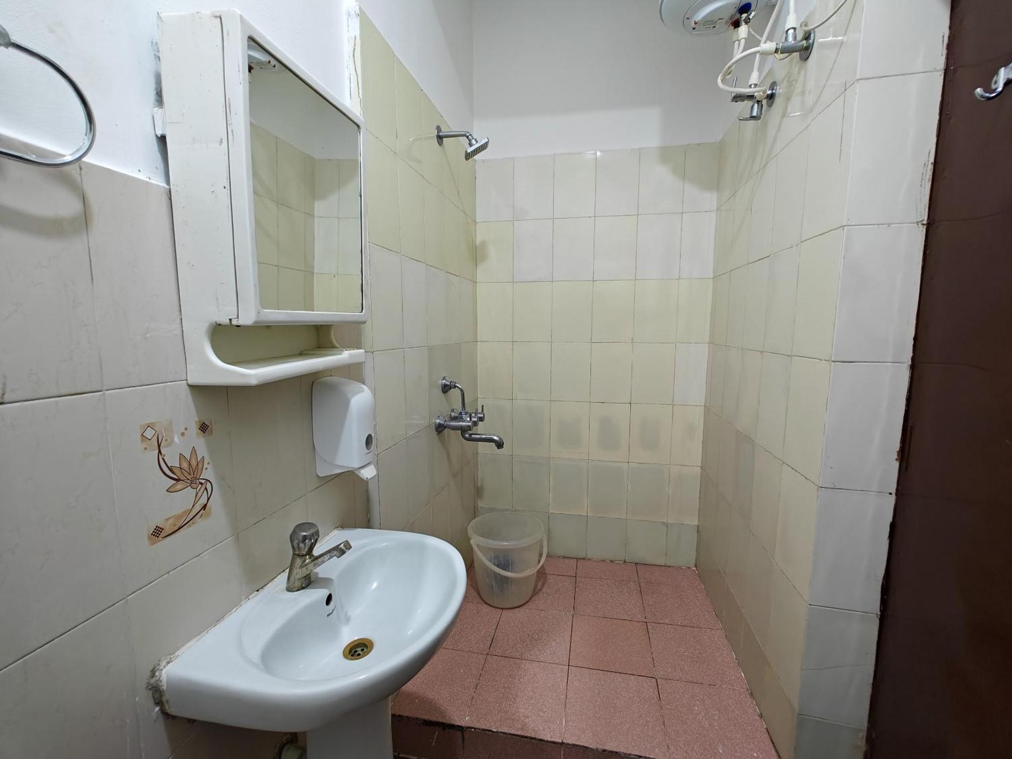 Sampada Homestay Bangalore Eksteriør billede