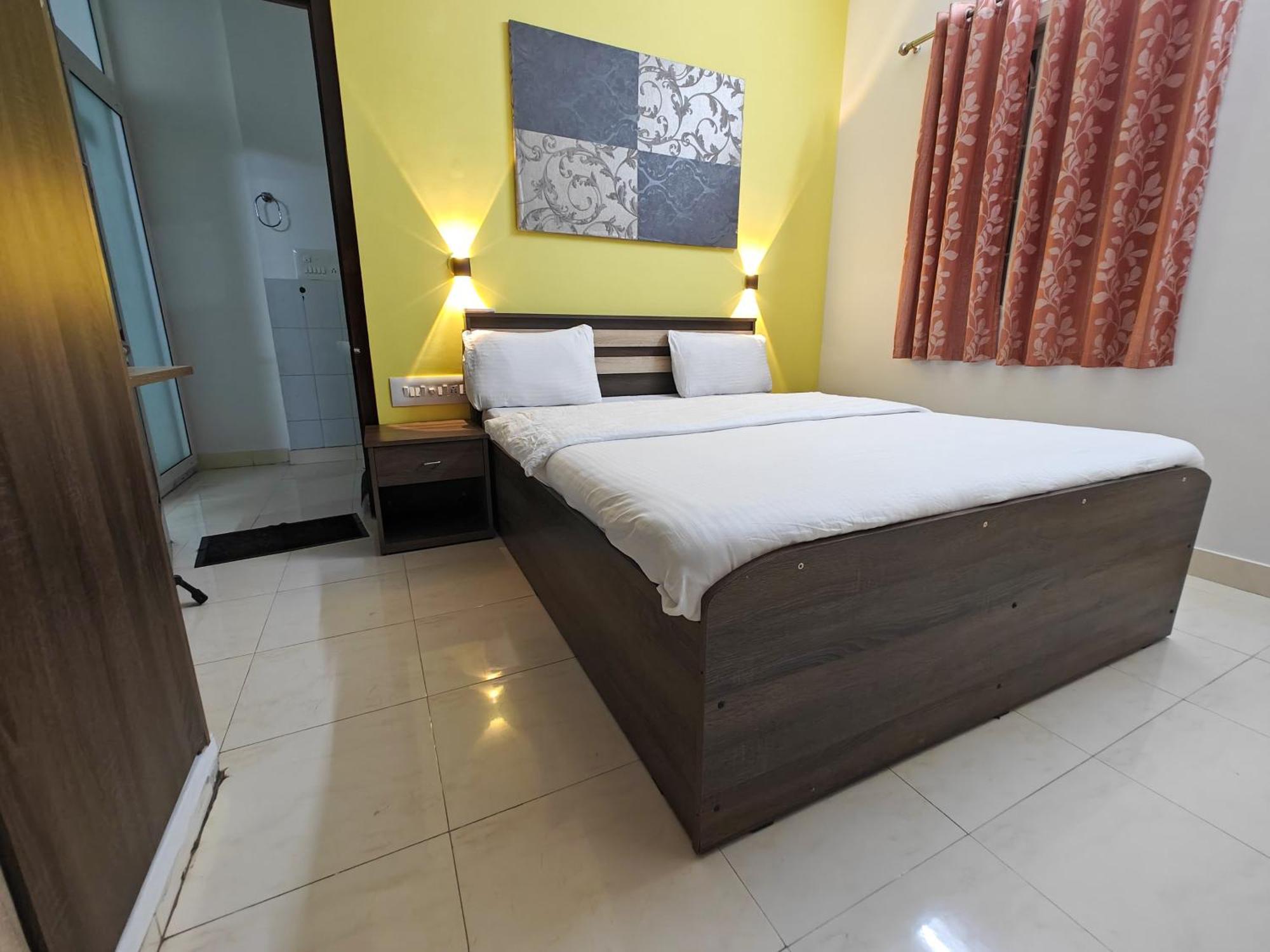 Sampada Homestay Bangalore Eksteriør billede