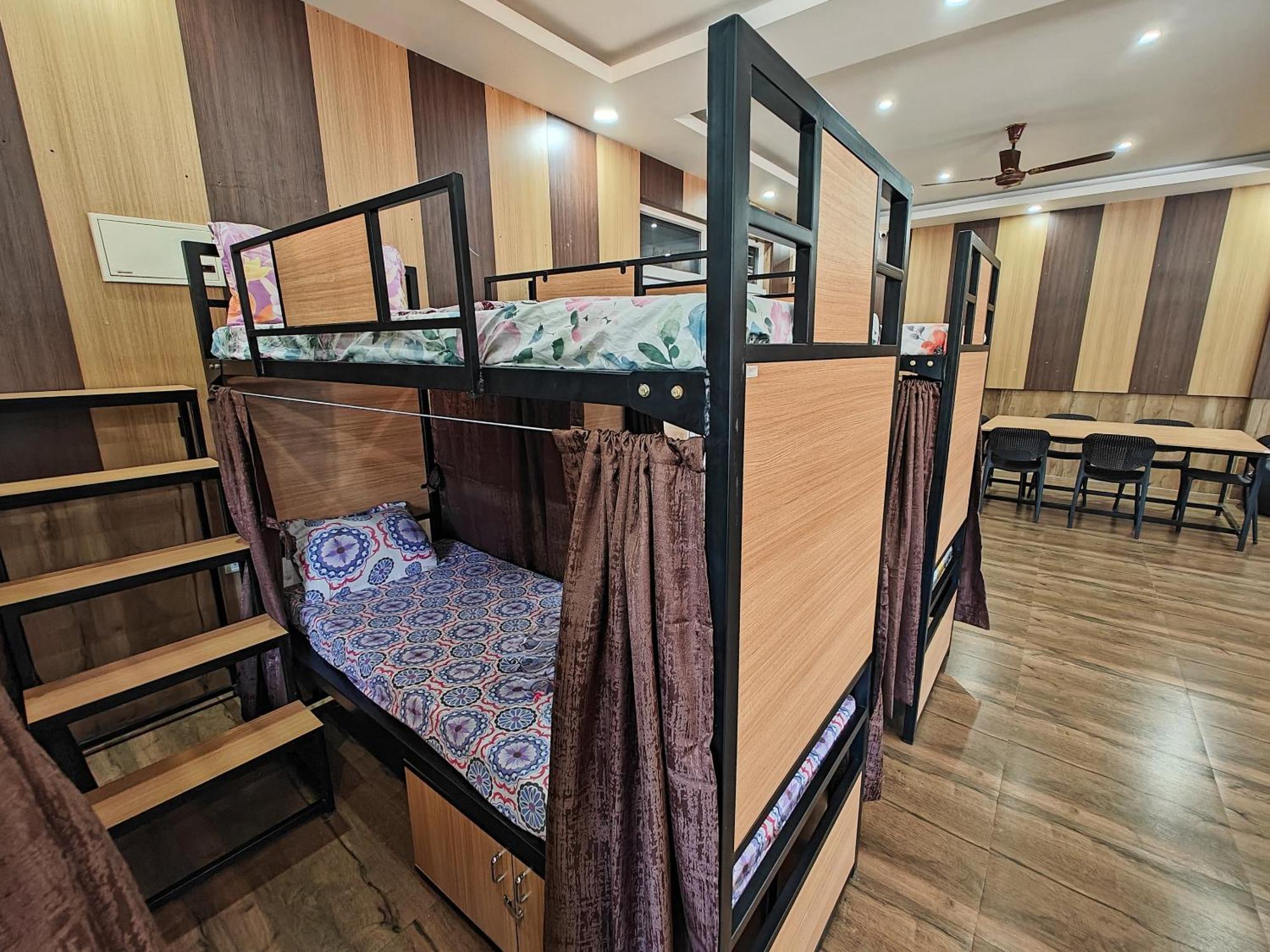 Sampada Homestay Bangalore Eksteriør billede