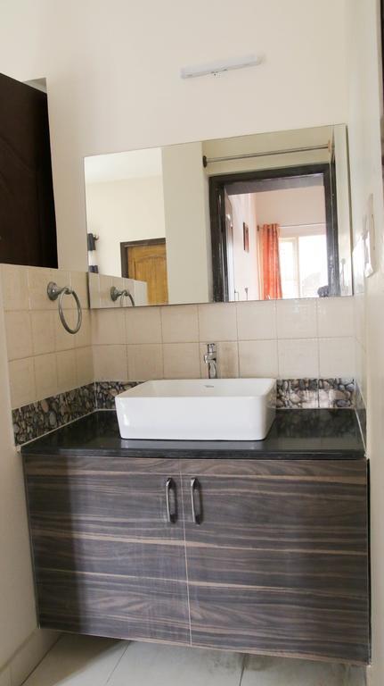 Sampada Homestay Bangalore Eksteriør billede